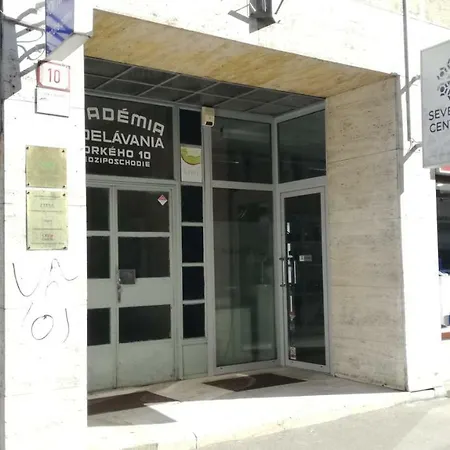 Downtown Lucy 브라티슬라바